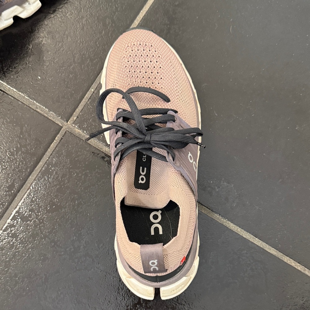 On Cloud Women’s Athletic Running Shoes in Taupe/Black - Picture 3 of 6